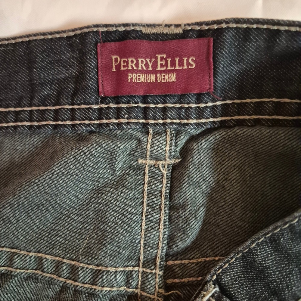 Perry Ellis Premium Denim Mens 38x30 Dark Wash Blue Straight Leg Jeans RN 37763 - Picture 3 of 6